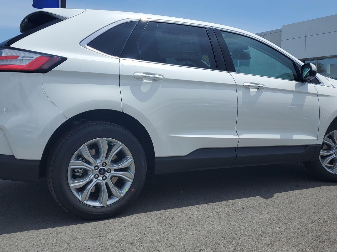 2021 Ford Edge Titanium-3