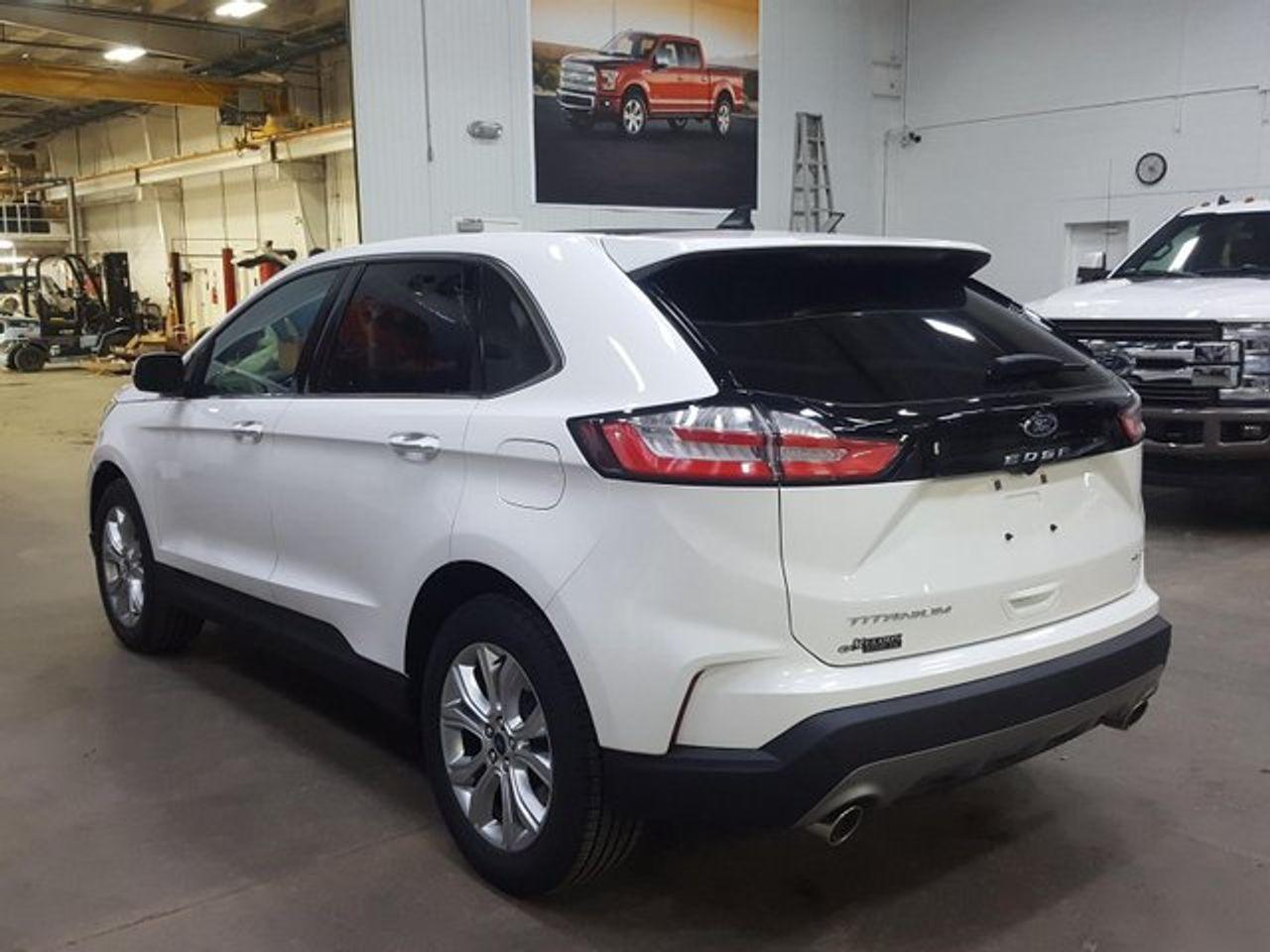 2021 Ford Edge Titanium-1