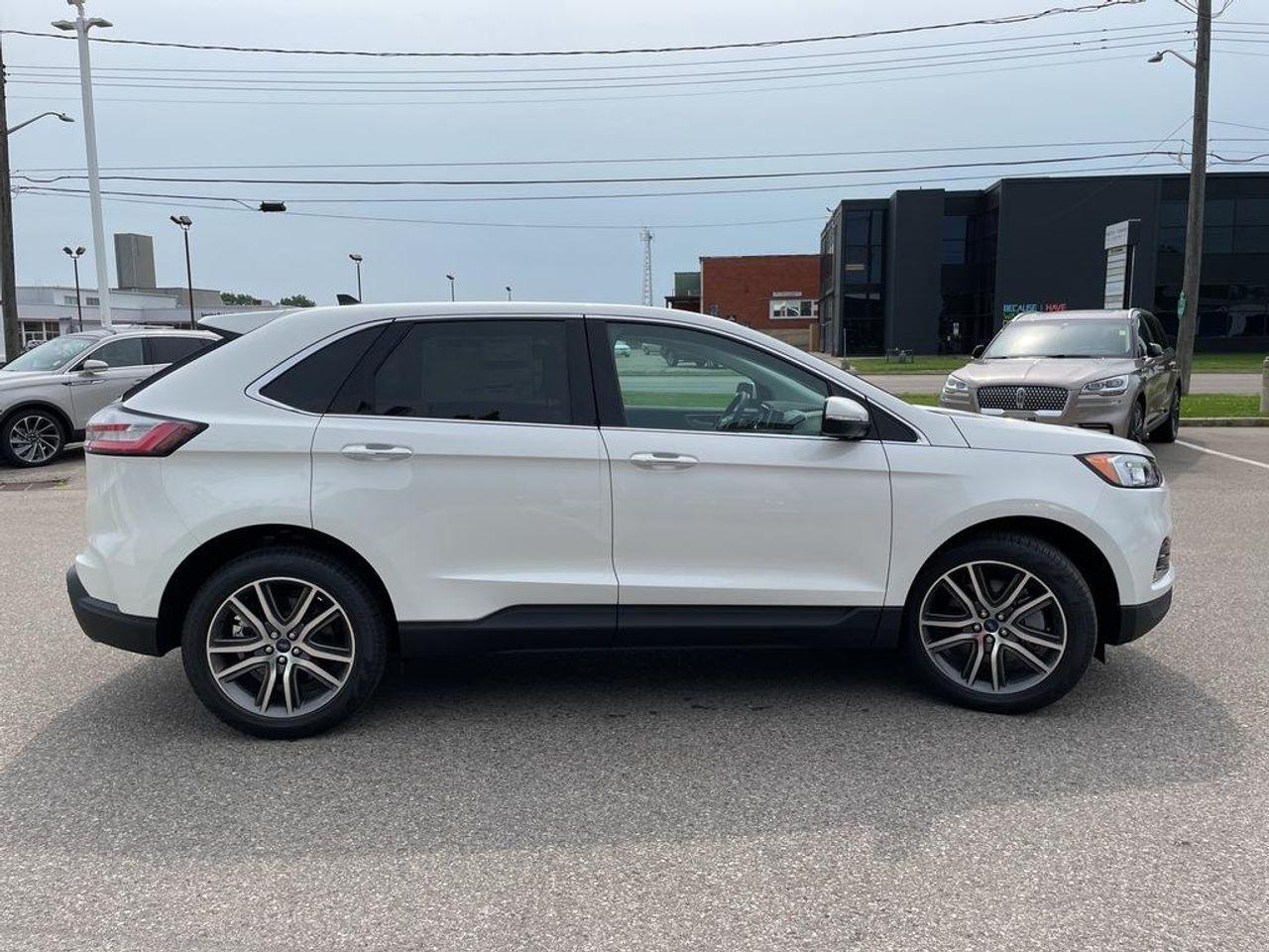2021 Ford Edge Titanium-4