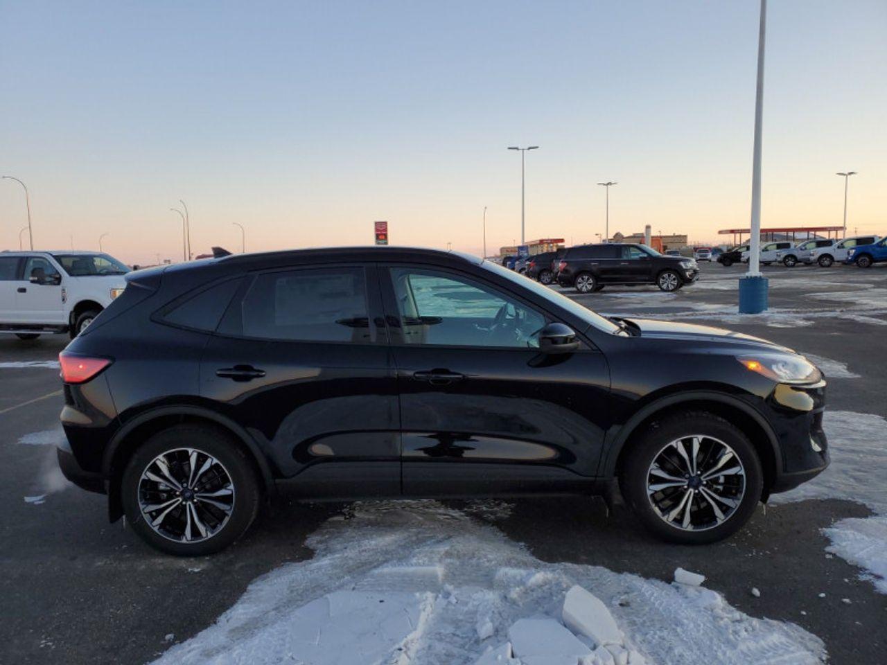 2021 Ford Escape -3
