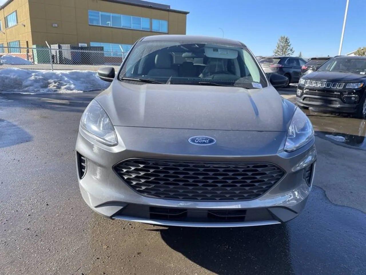 2021 Ford Escape S-1