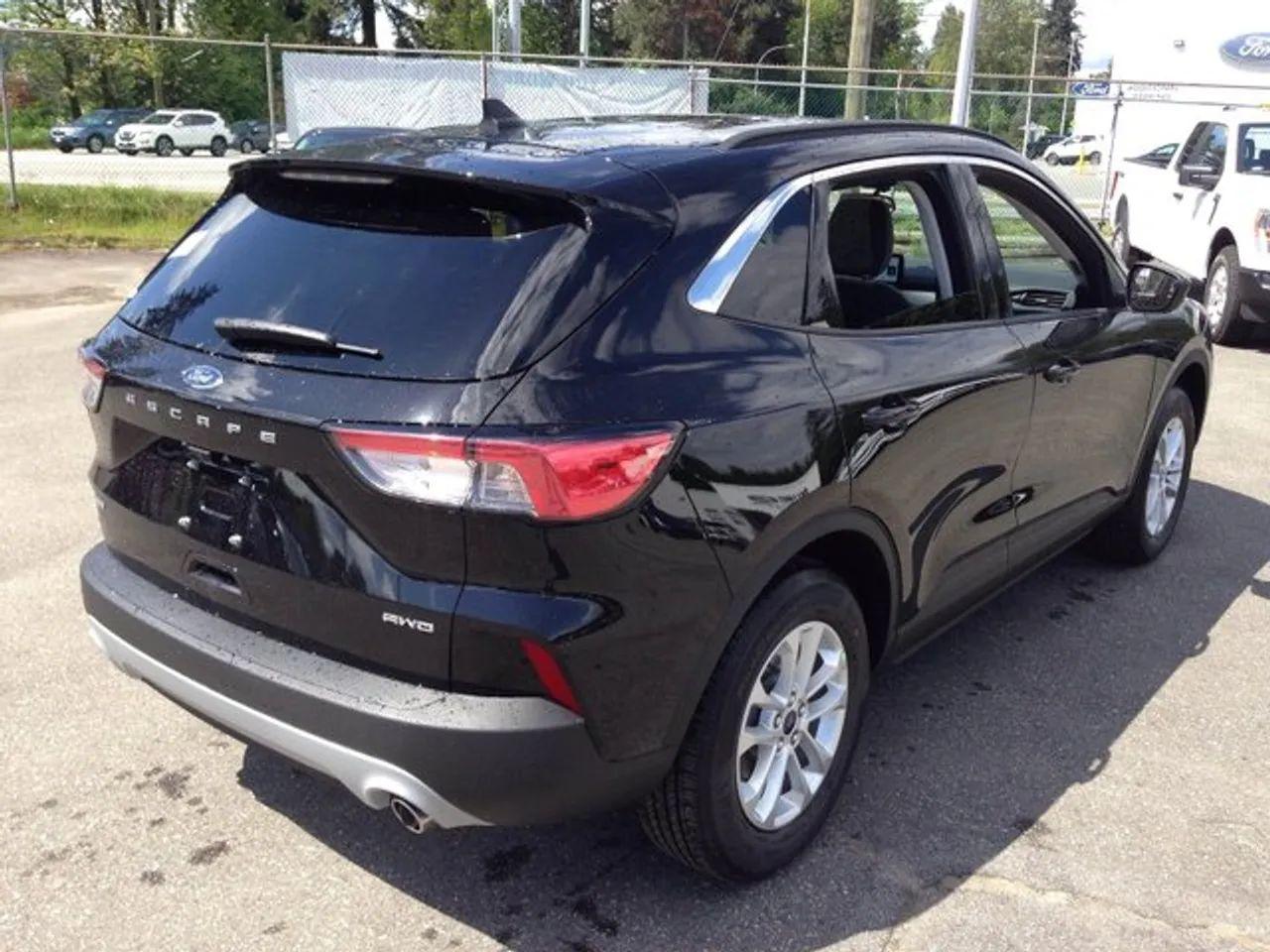 2021 Ford Escape SE-3