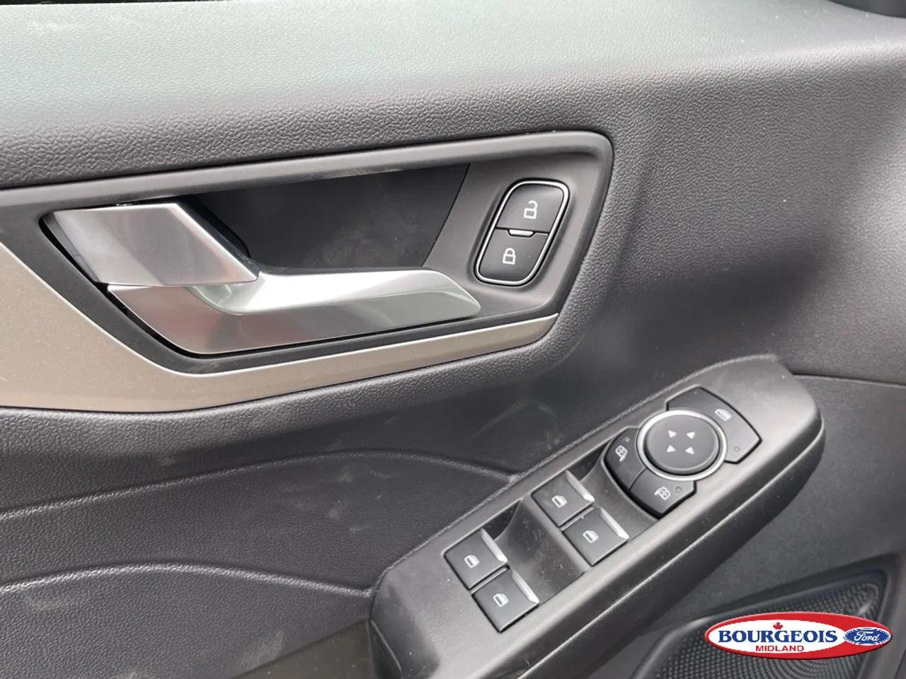 2021 Ford Escape SE-3
