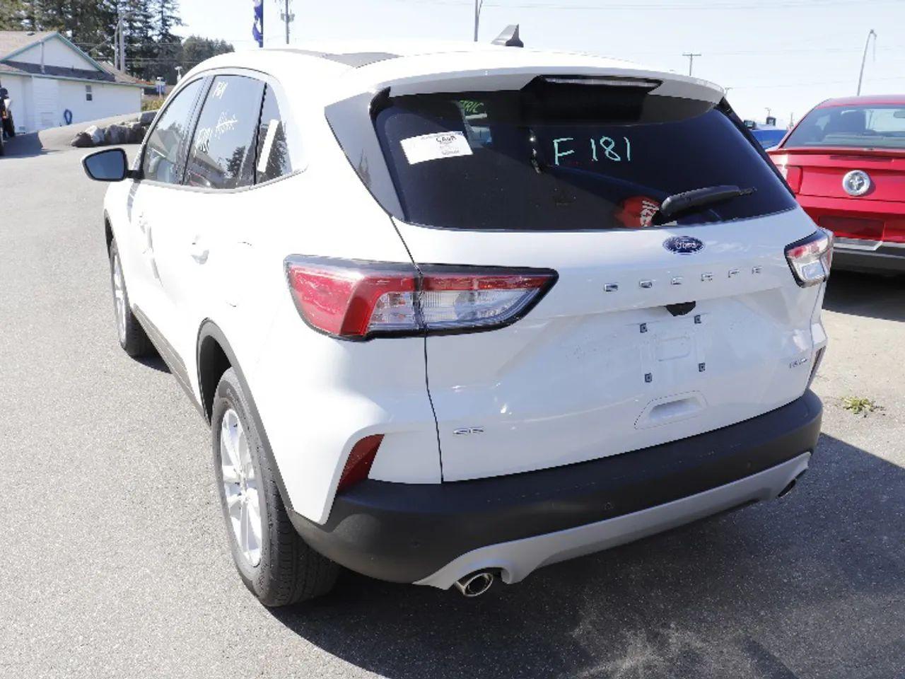 2021 Ford Escape SE-3