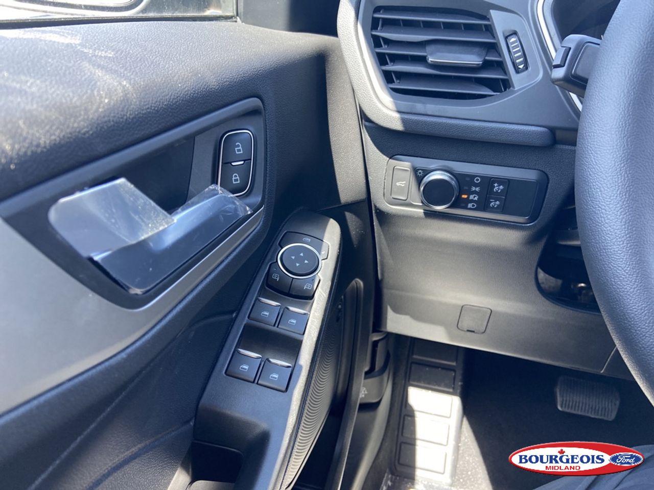 2021 Ford Escape SE-4
