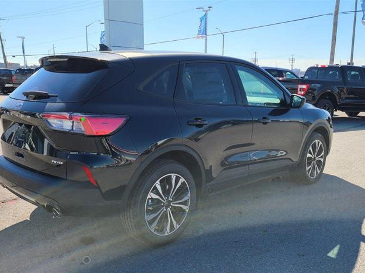 2021 Ford Escape SE-4