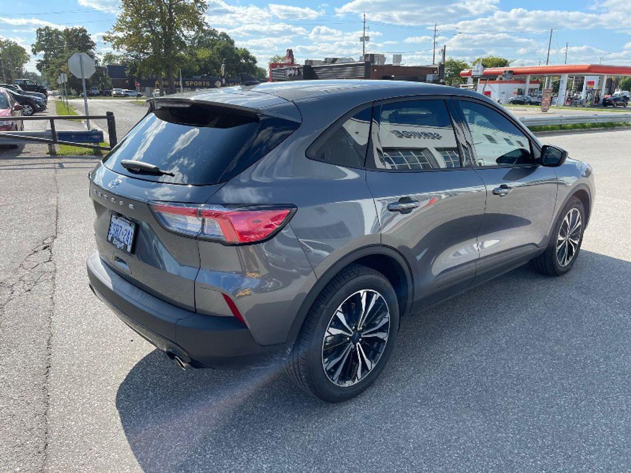 2021 Ford Escape SE-3
