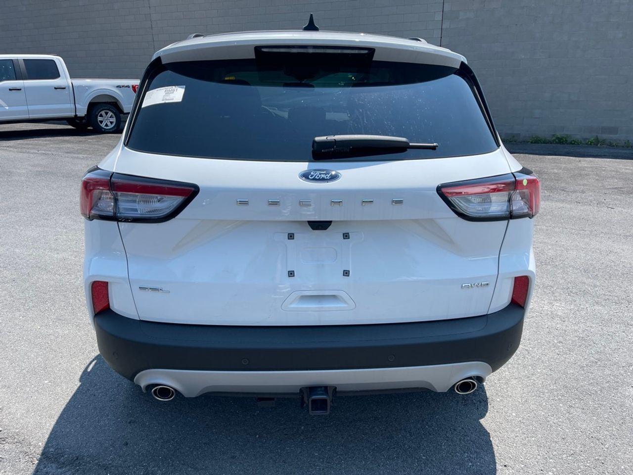 2021 Ford Escape SEL-3