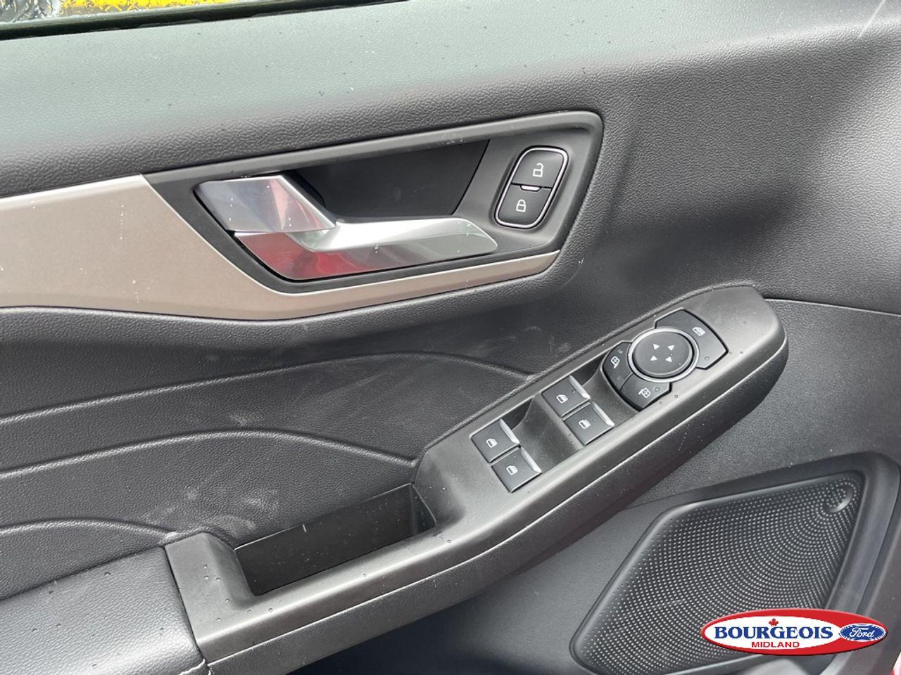 2021 Ford Escape SE-3