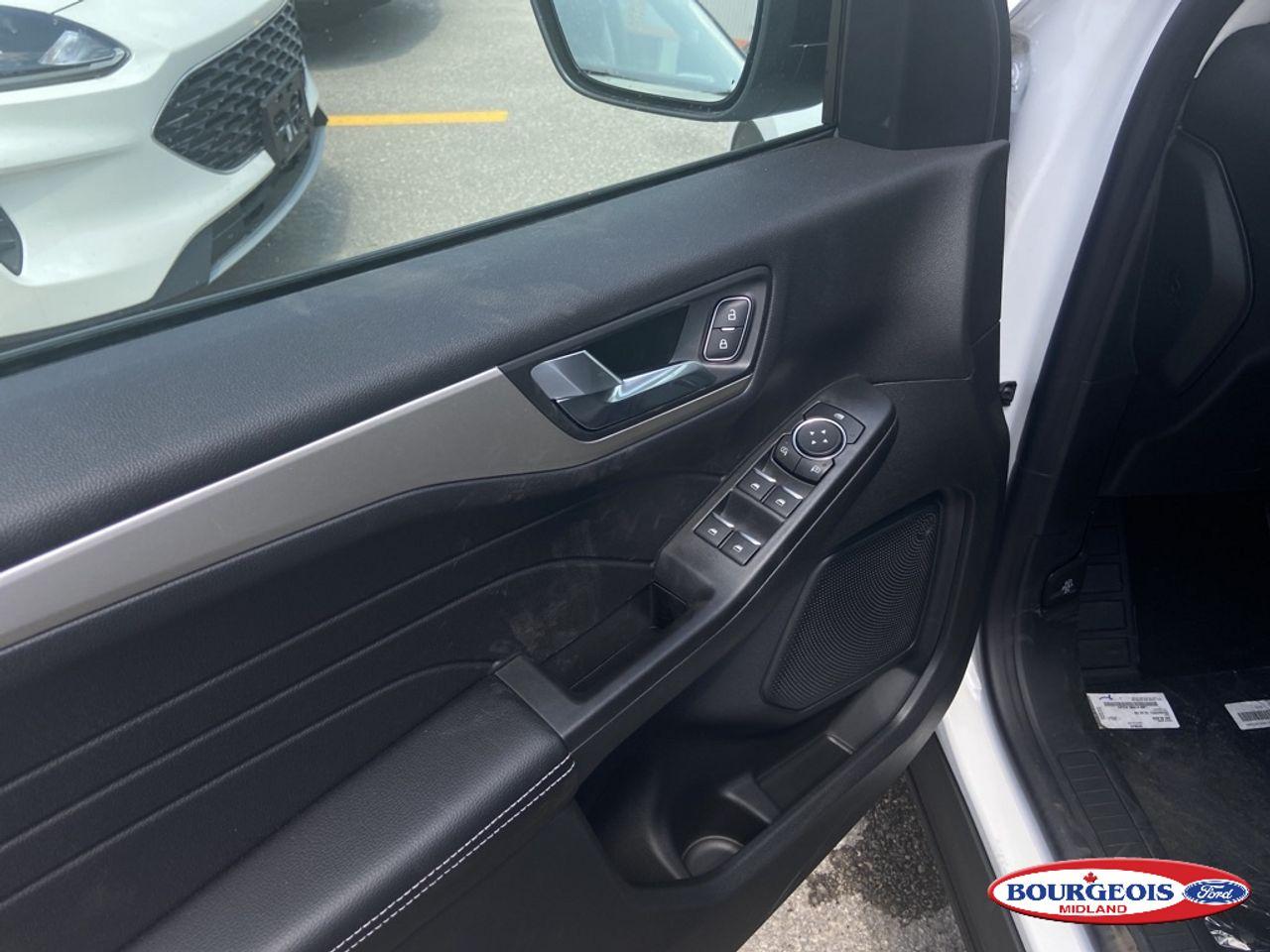 2021 Ford Escape SE-4