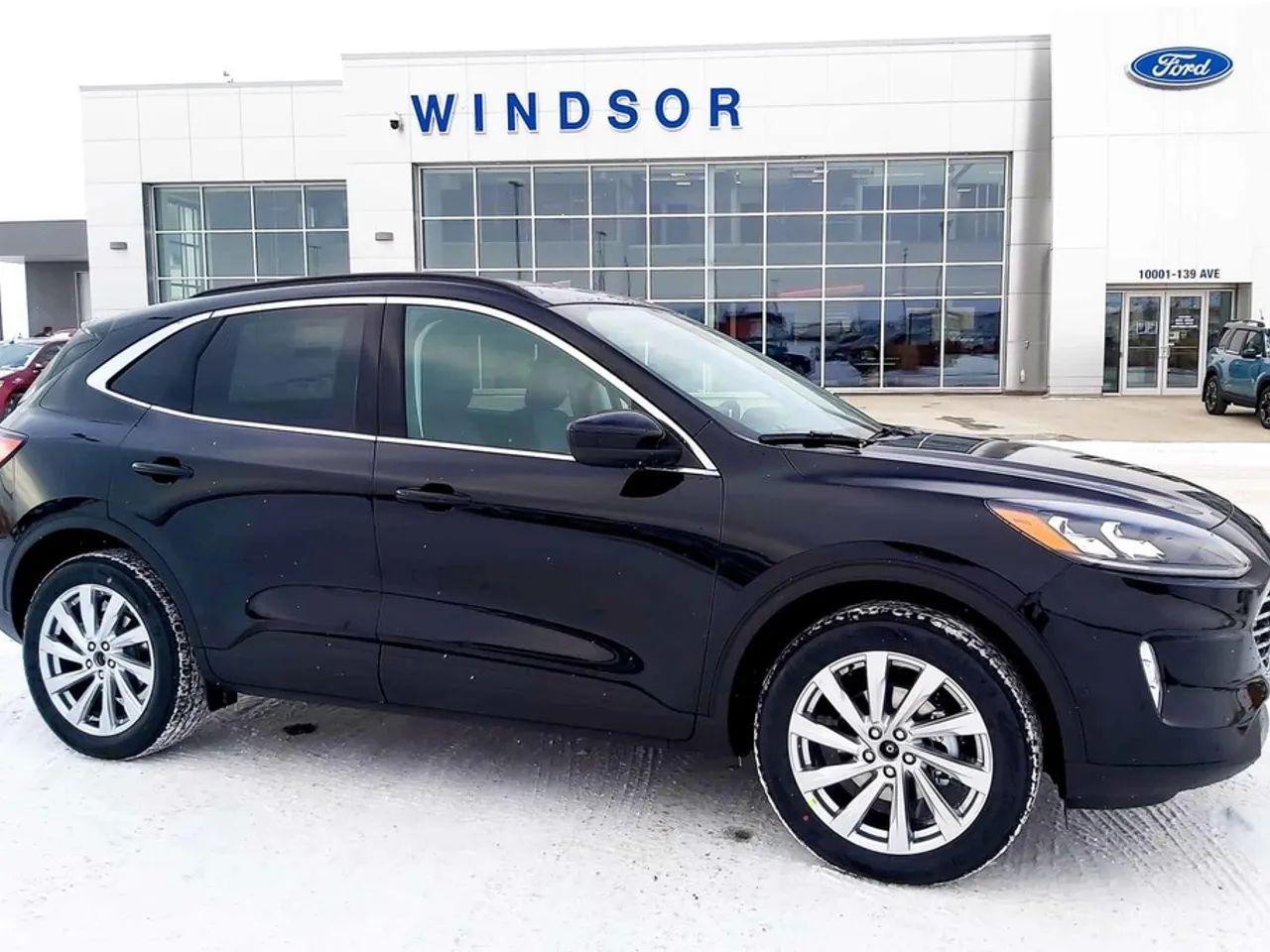 2021 Ford Escape Titanium-0