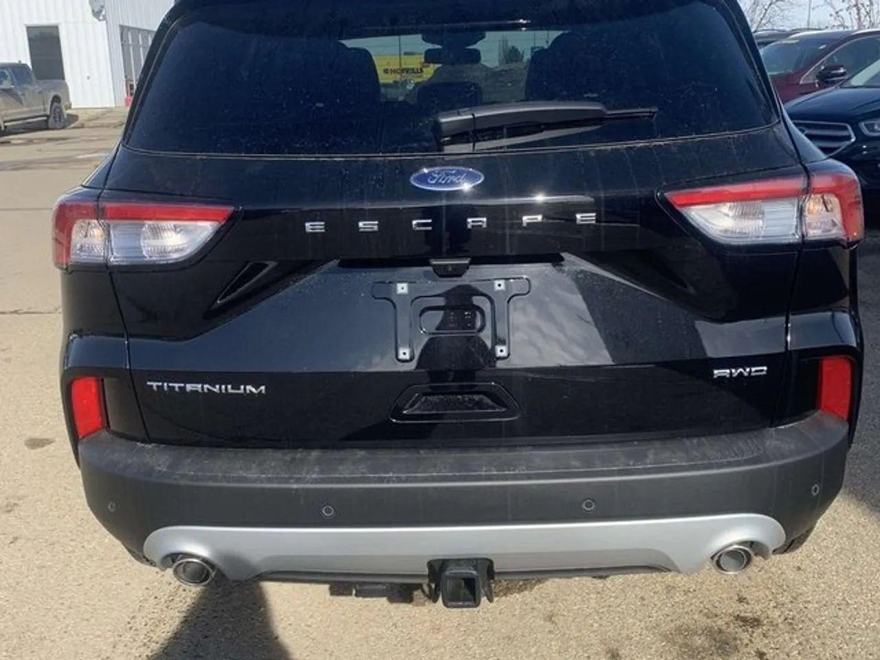 2021 Ford Escape Titanium-3