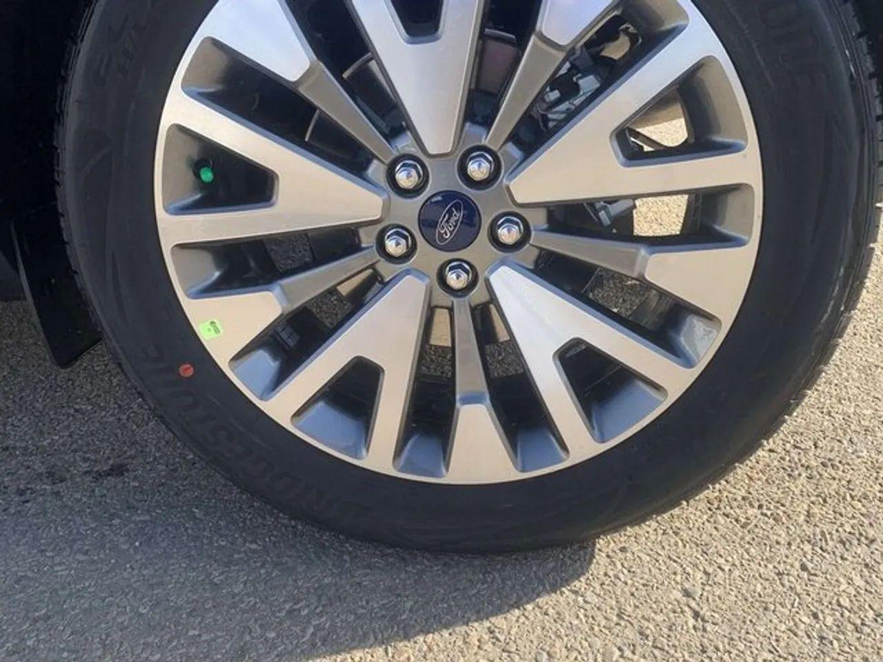 2021 Ford Escape Titanium-4