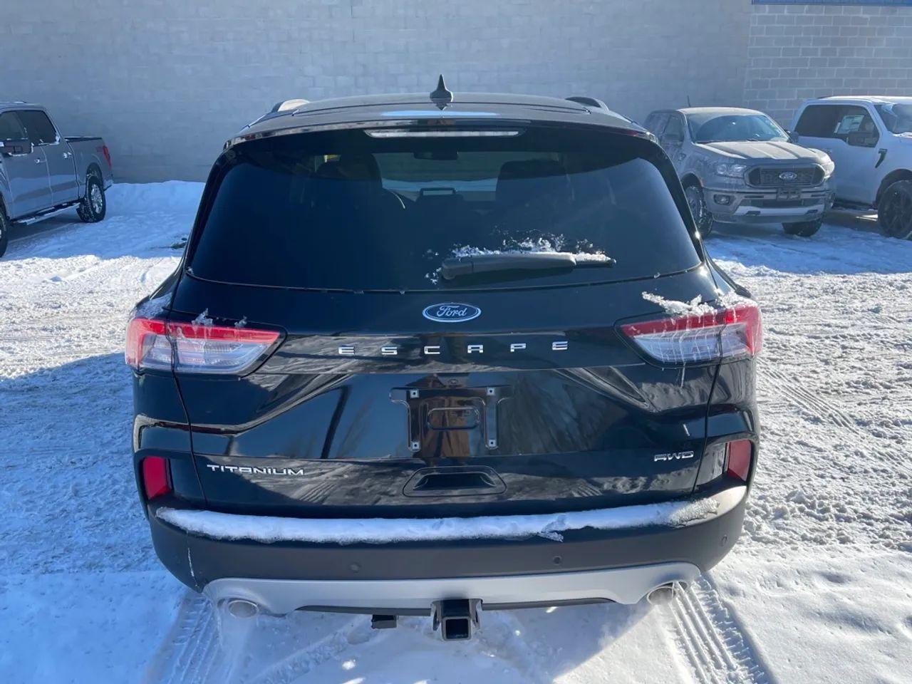2021 Ford Escape Titanium-3