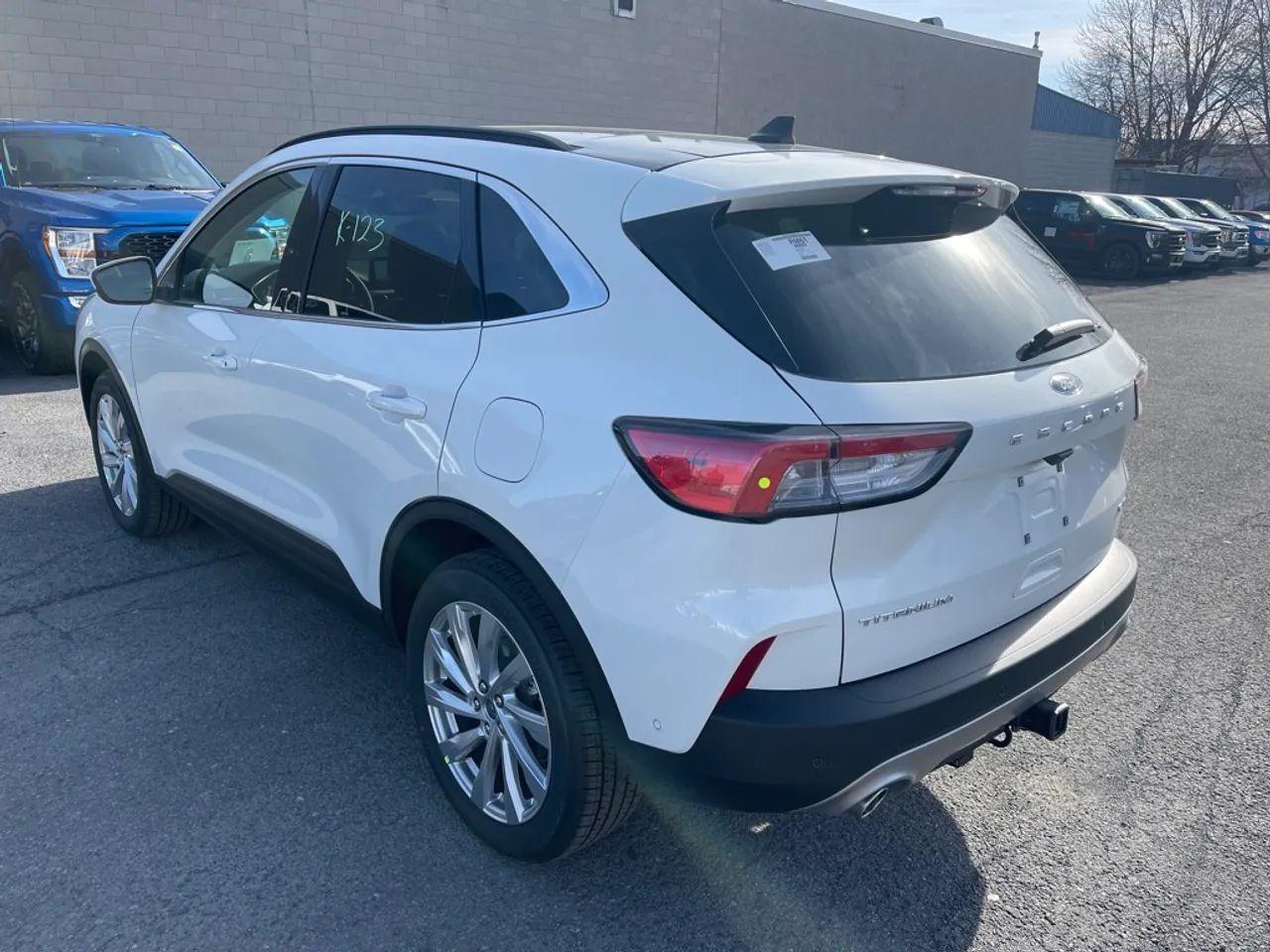 2021 Ford Escape Titanium-2