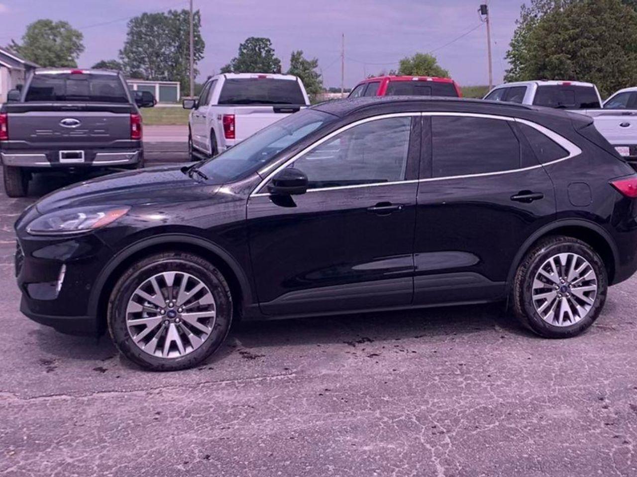 2021 Ford Escape Titanium-4
