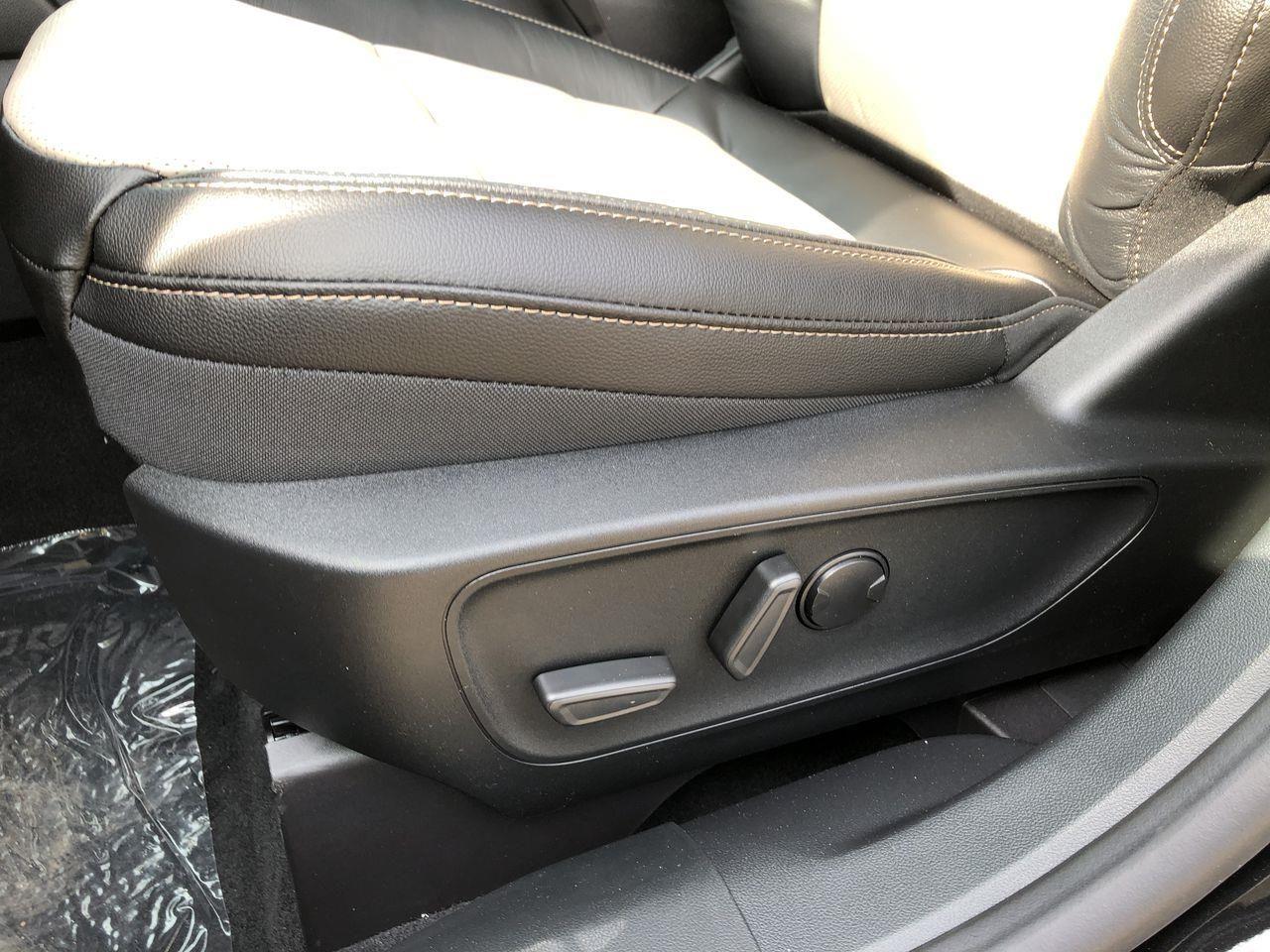 2021 Ford Escape Titanium-3