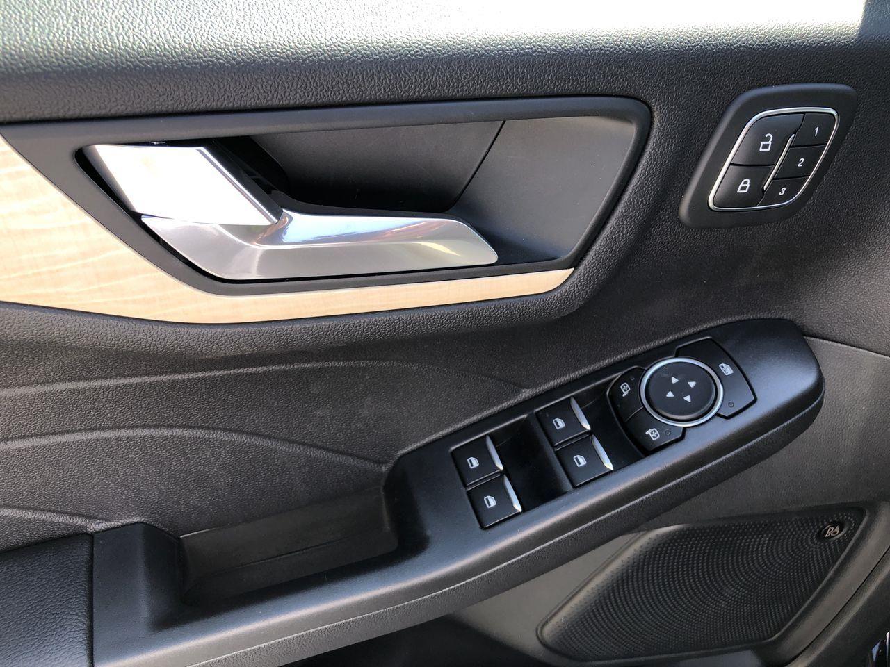 2021 Ford Escape Titanium-2
