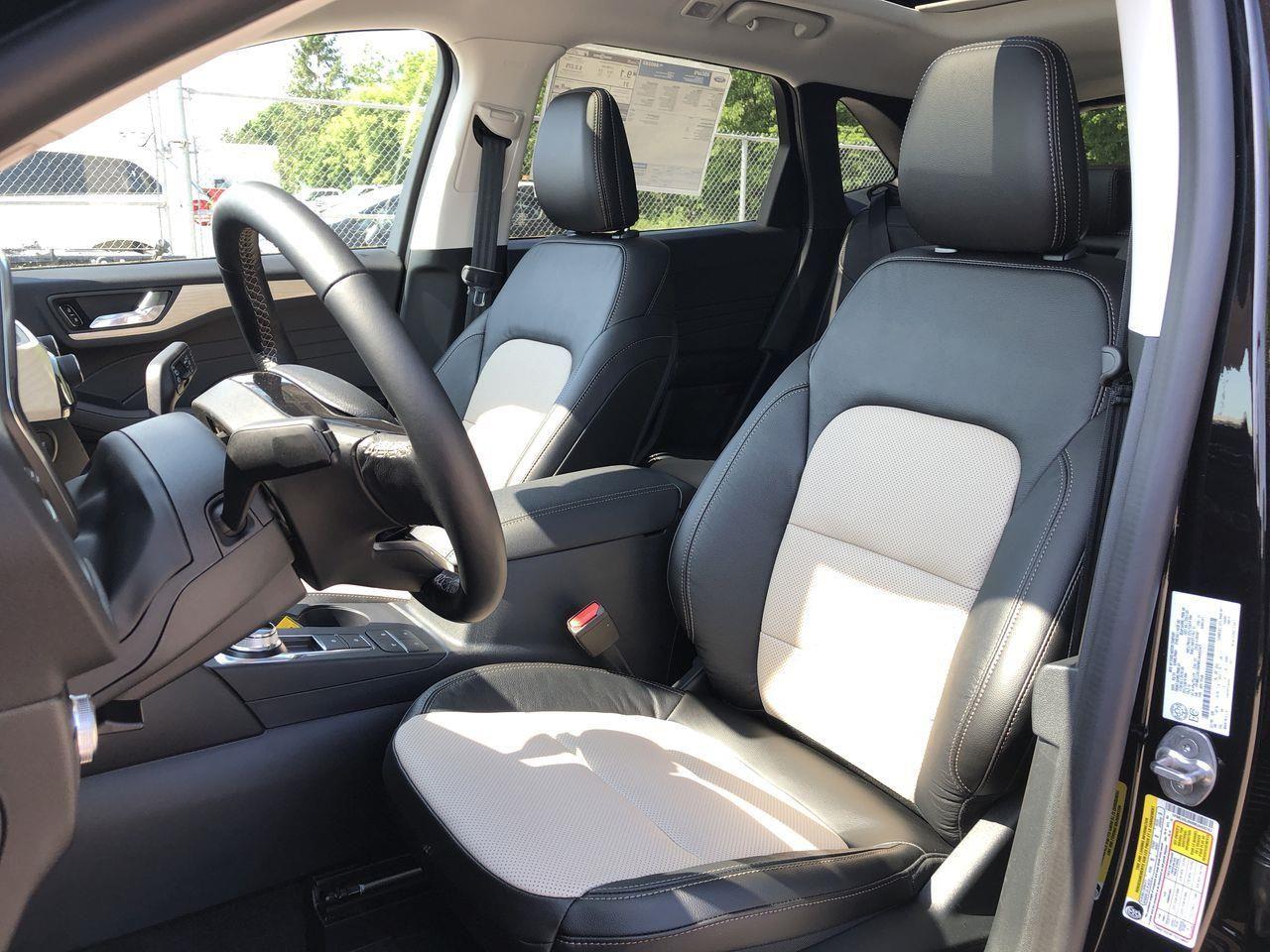 2021 Ford Escape Titanium-4