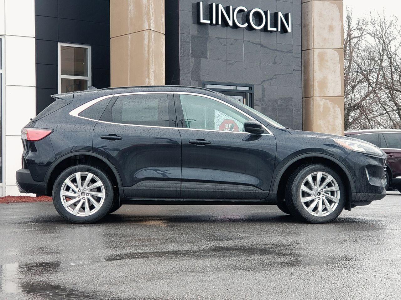 2021 Ford Escape Titanium-3