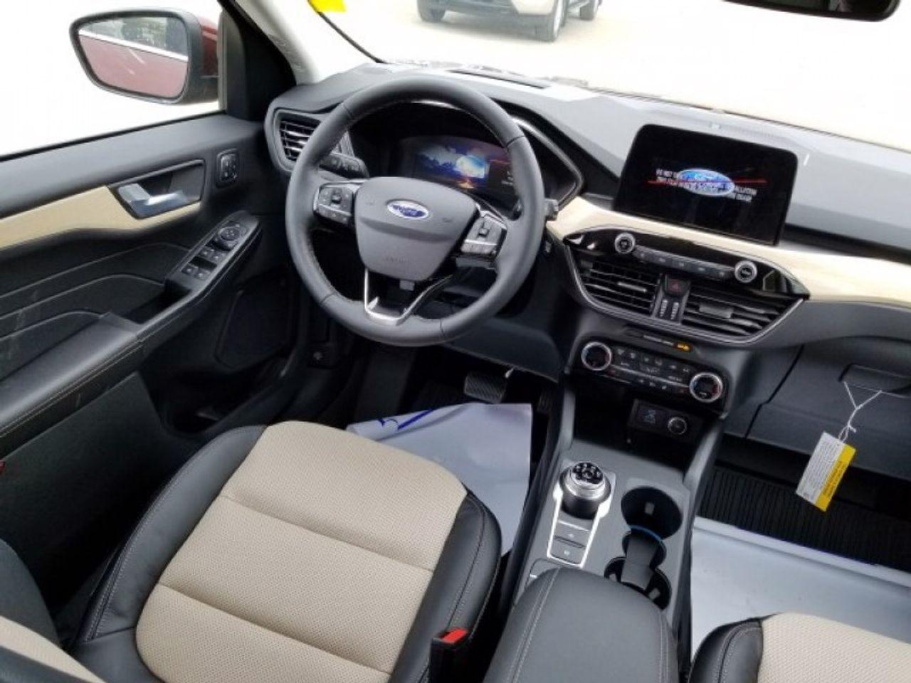 2021 Ford Escape Titanium-4