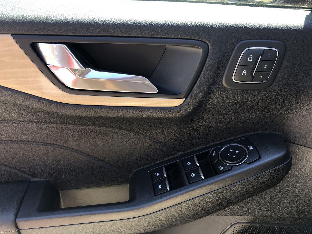 2021 Ford Escape Titanium-2