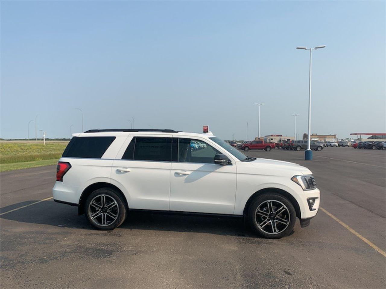2021 Ford Expedition -3