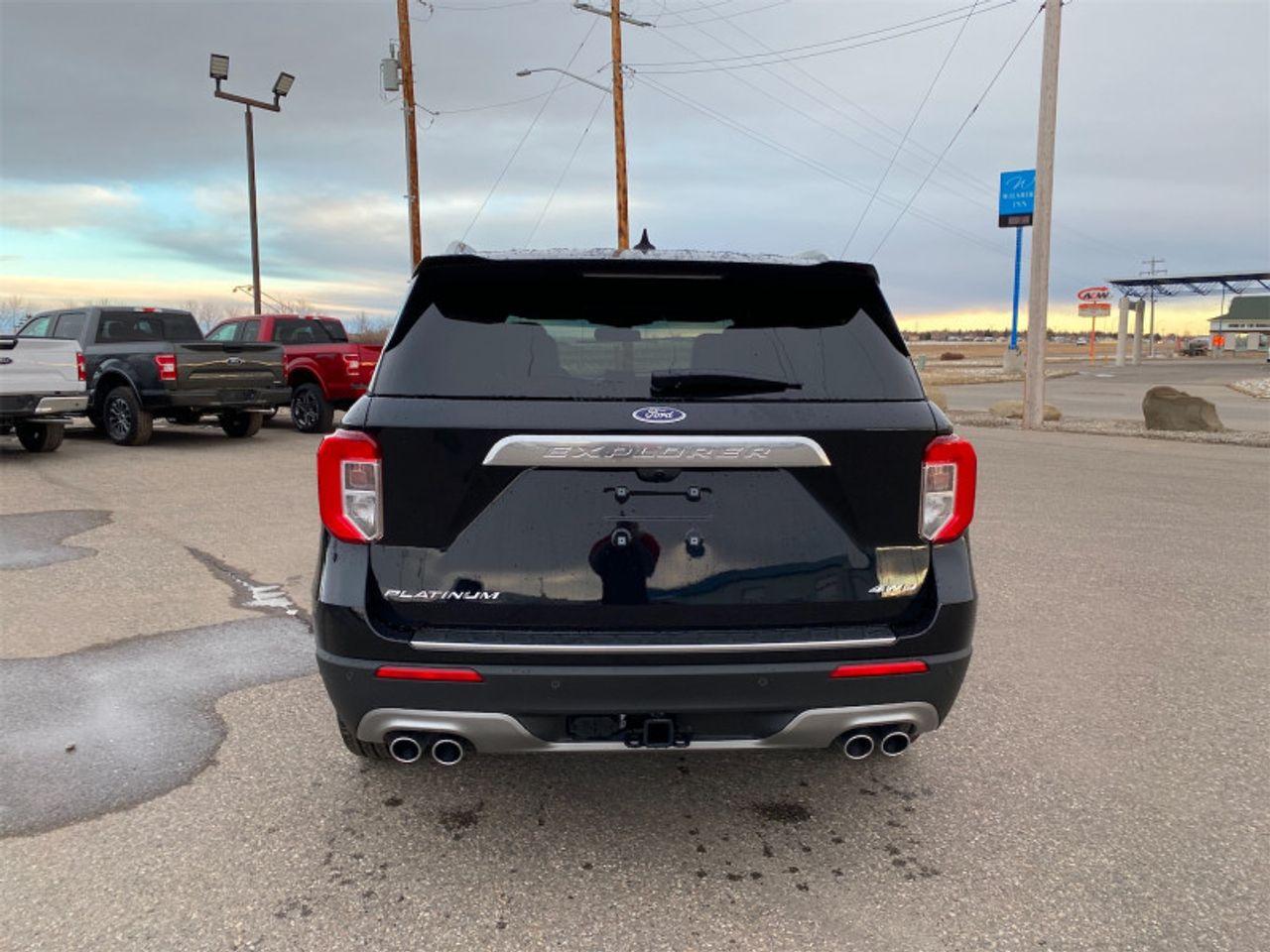 2021 Ford Explorer -3