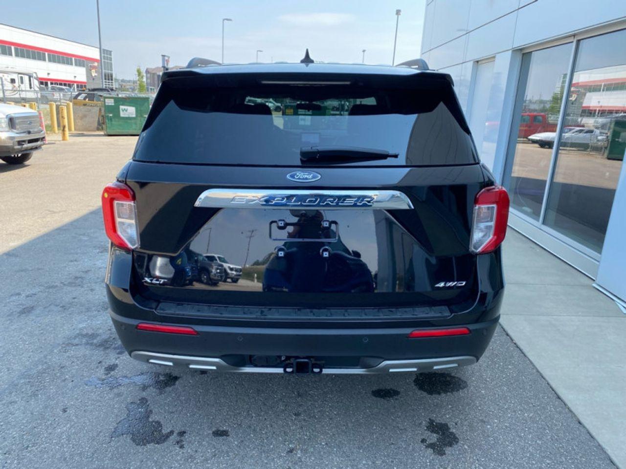 2021 Ford Explorer -4