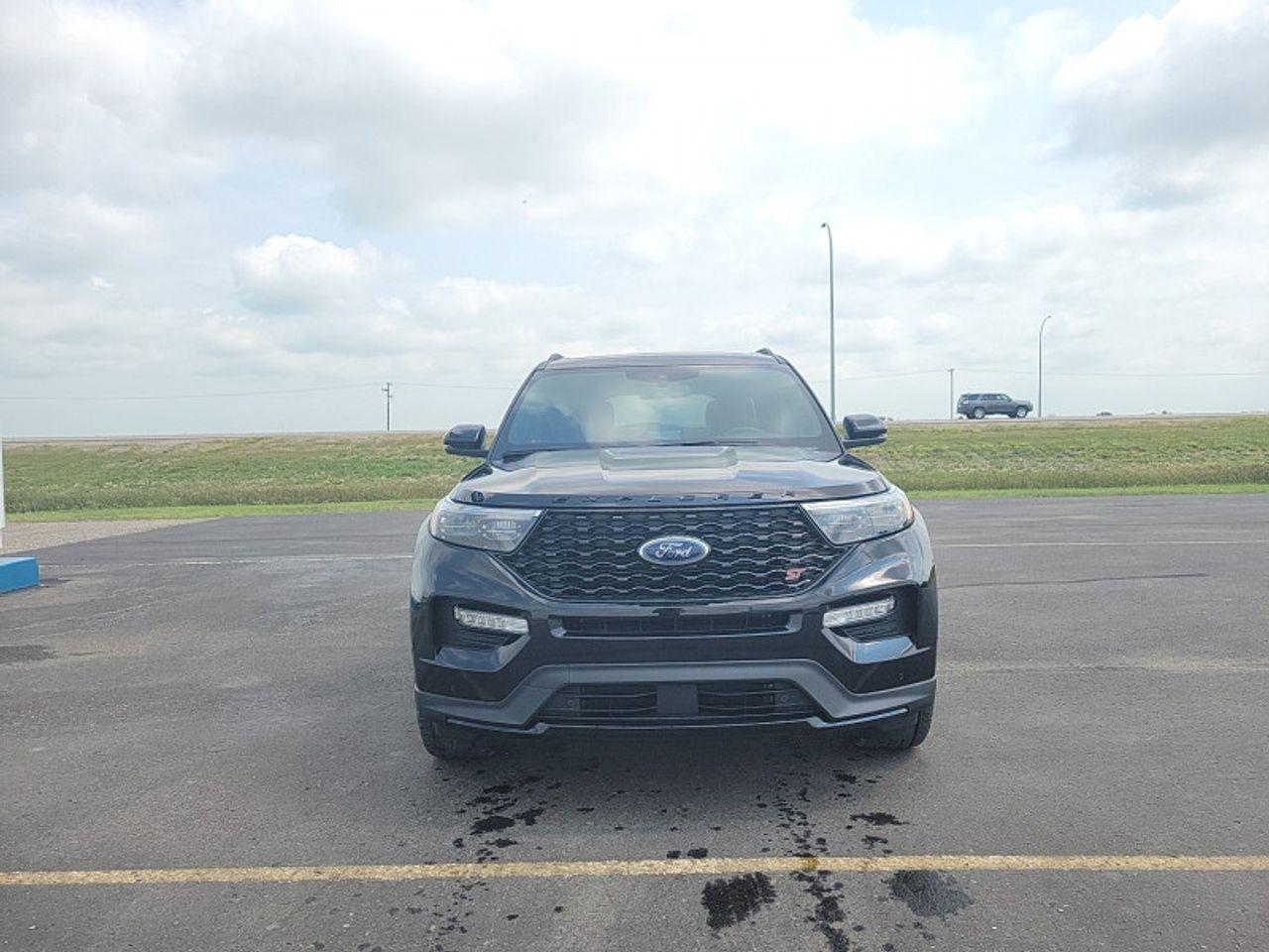 2021 Ford Explorer -1