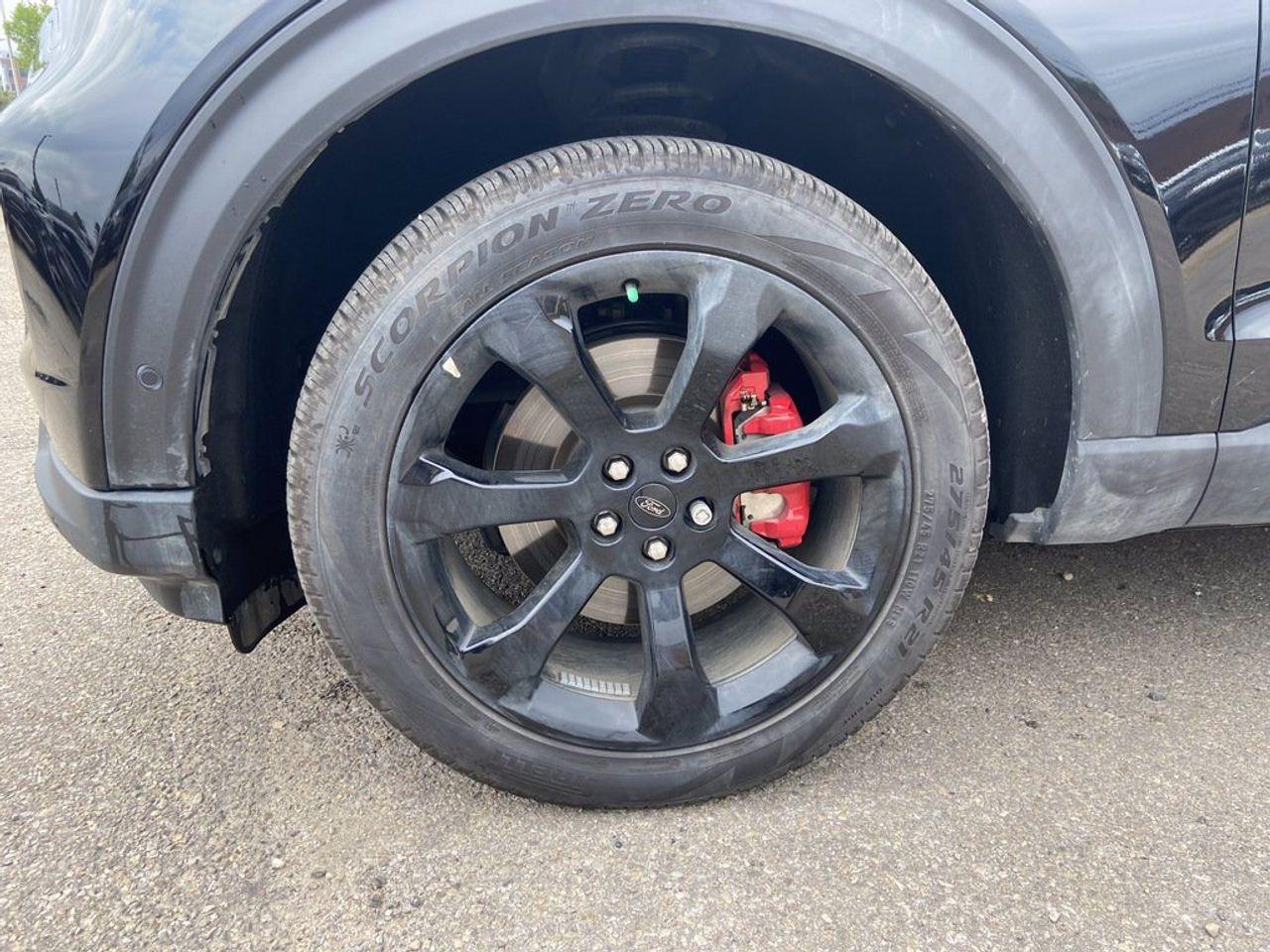 2021 Ford Explorer -4