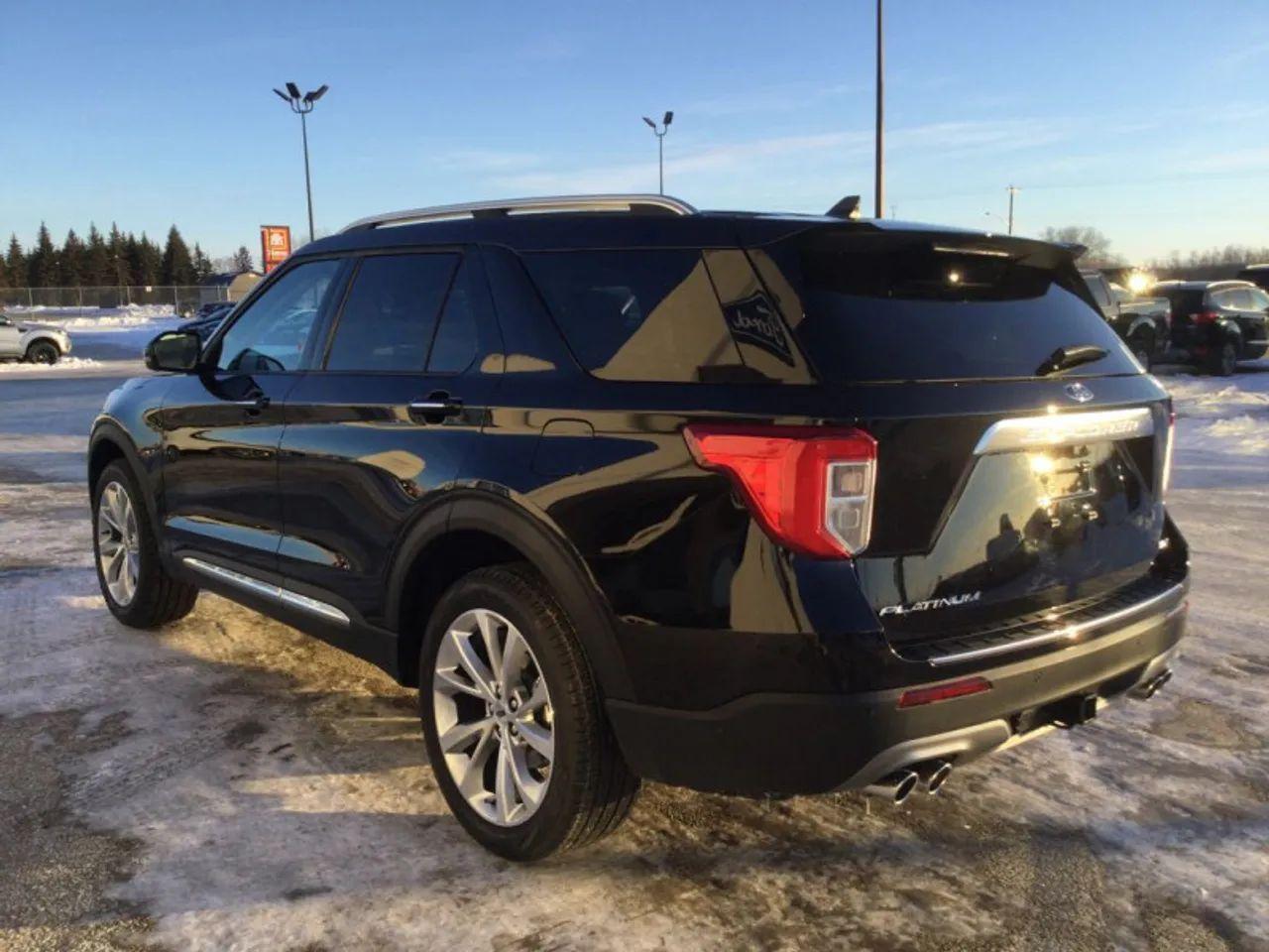2021 Ford Explorer -3