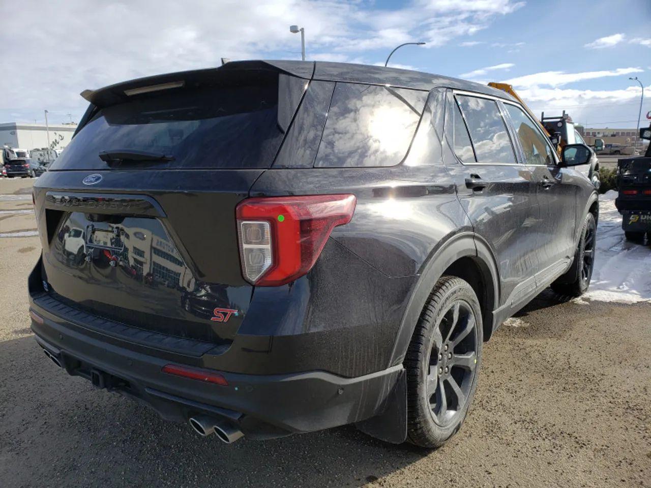 2021 Ford Explorer -4