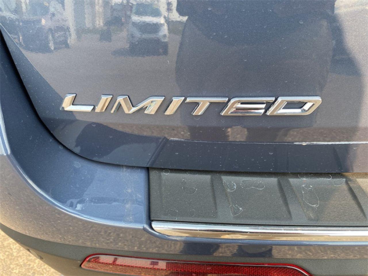 2021 Ford Explorer -3