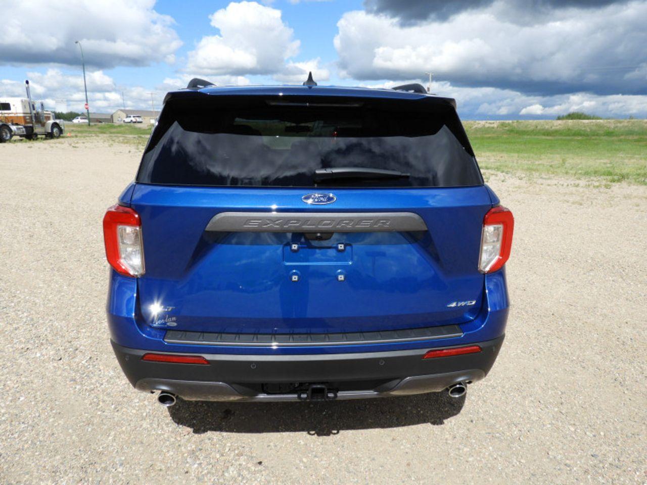 2021 Ford Explorer -4