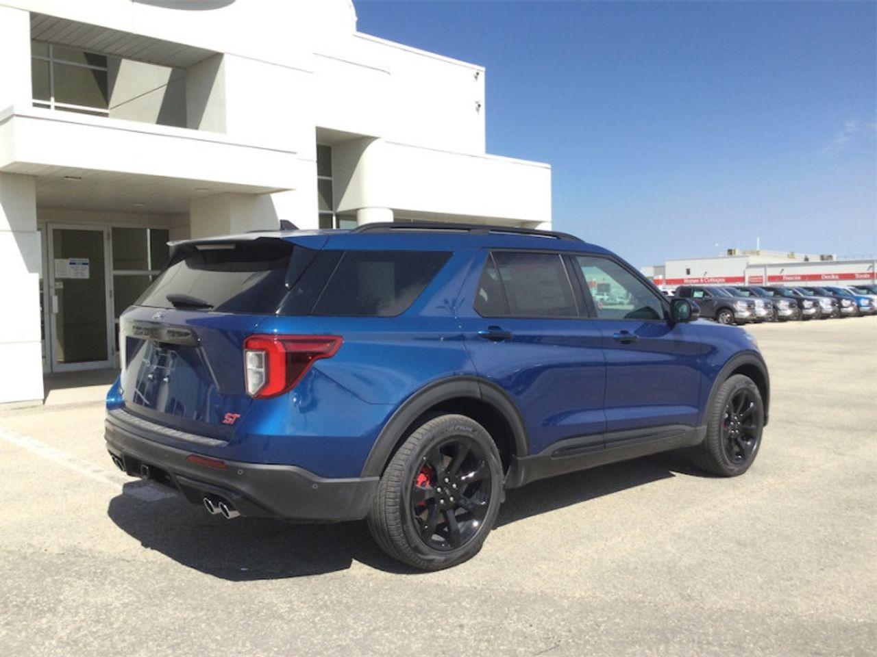 2021 Ford Explorer -4