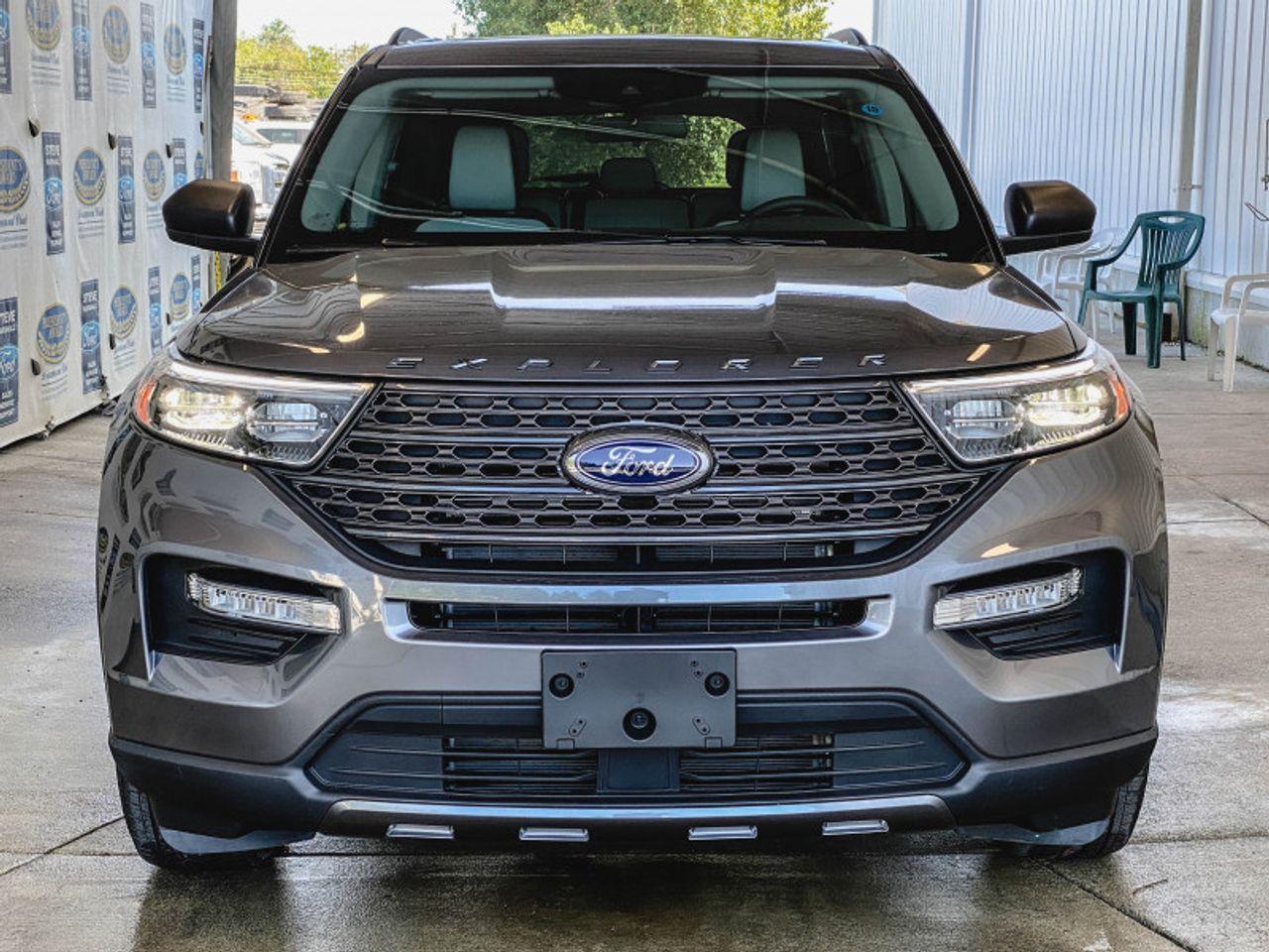 2021 Ford Explorer -1