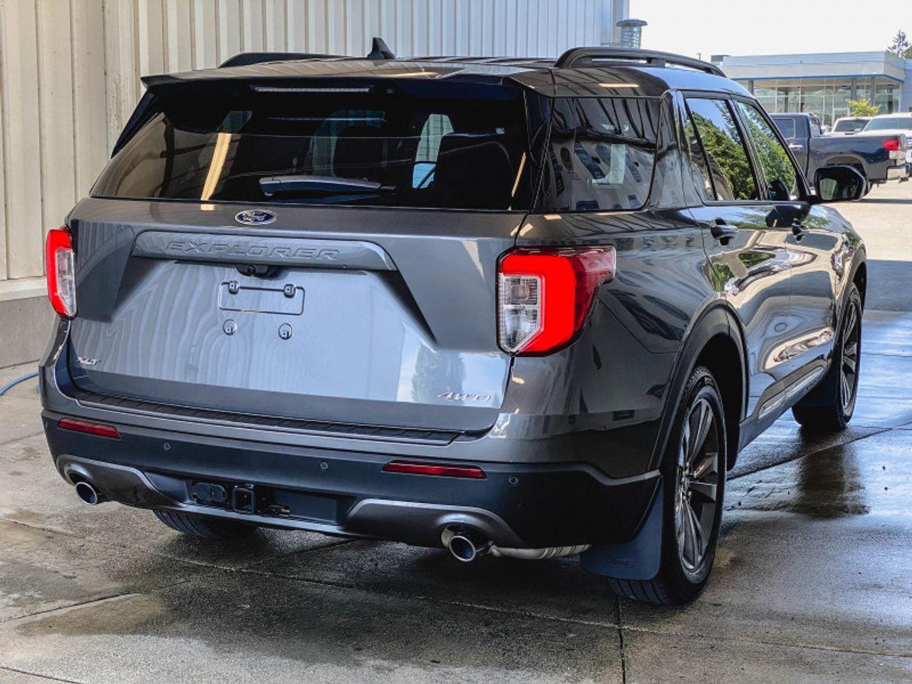 2021 Ford Explorer -3