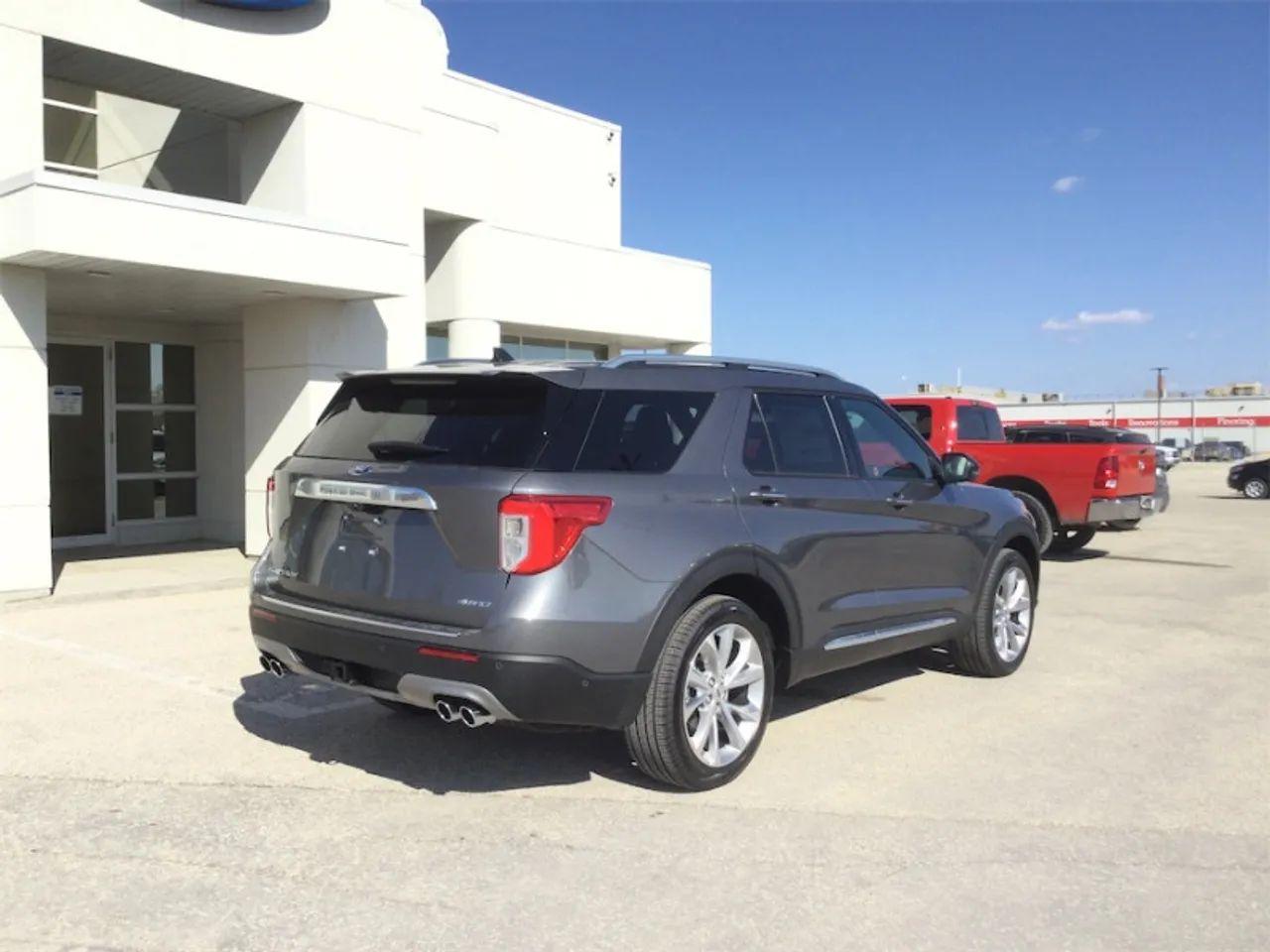 2021 Ford Explorer -4