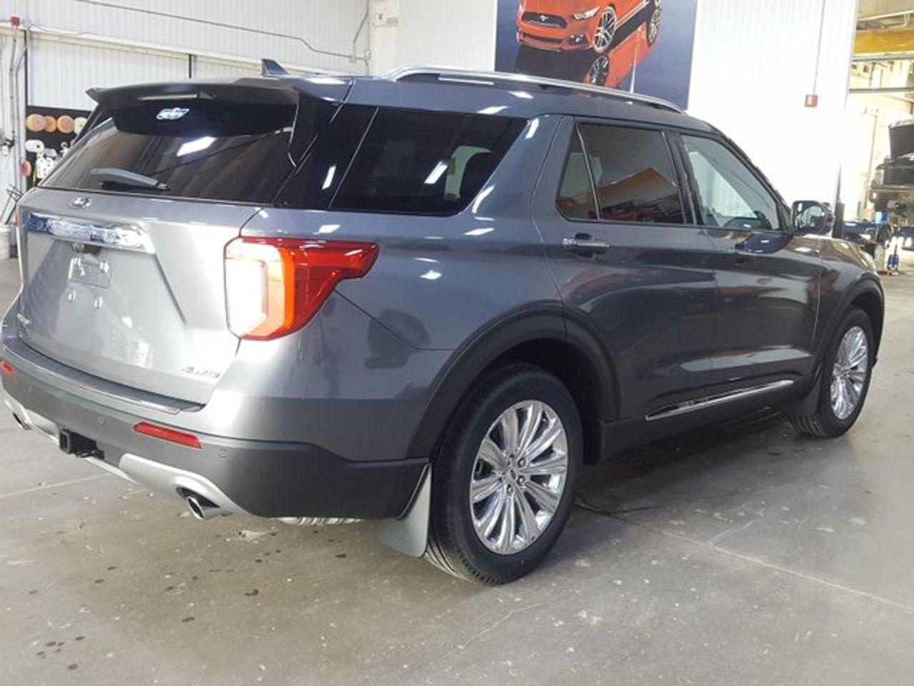 2021 Ford Explorer Limited-3