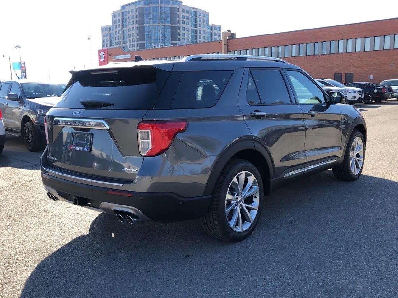 2021 Ford Explorer Platinum-3