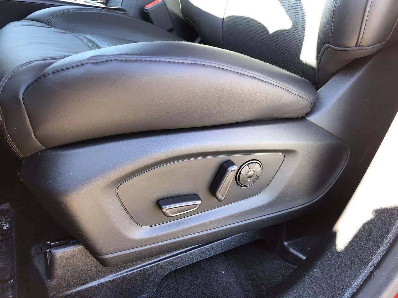 2021 Ford Explorer Platinum-3