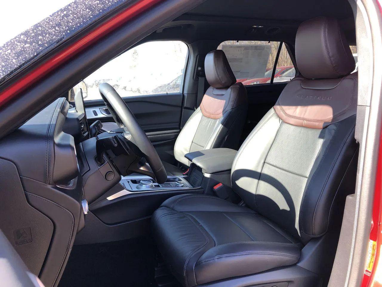 2021 Ford Explorer Platinum-4