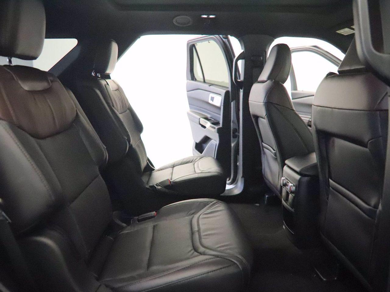 2021 Ford Explorer Platinum-4