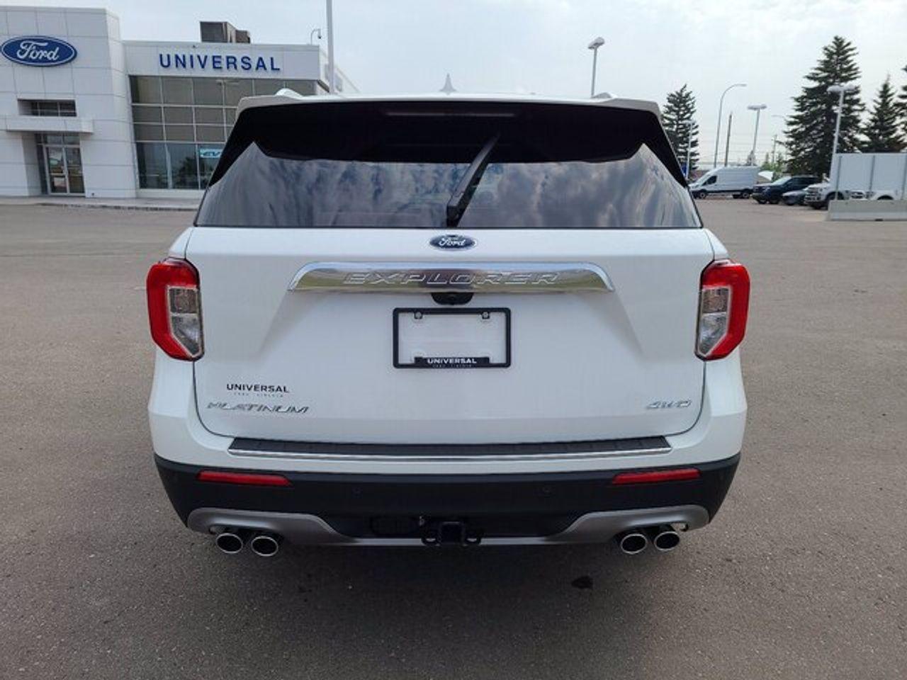 2021 Ford Explorer Platinum-2