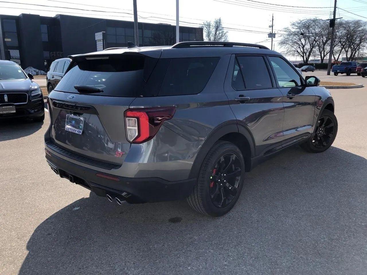 2021 Ford Explorer ST-3
