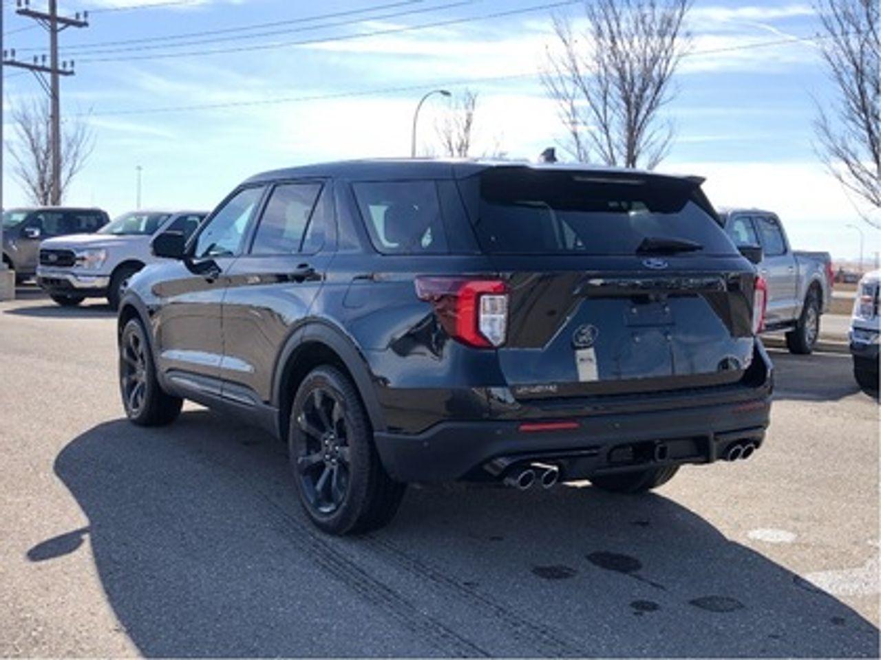2021 Ford Explorer ST-3