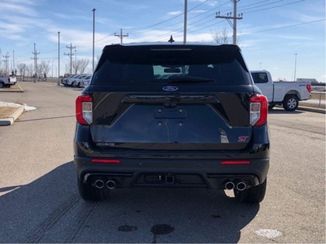 2021 Ford Explorer ST-4