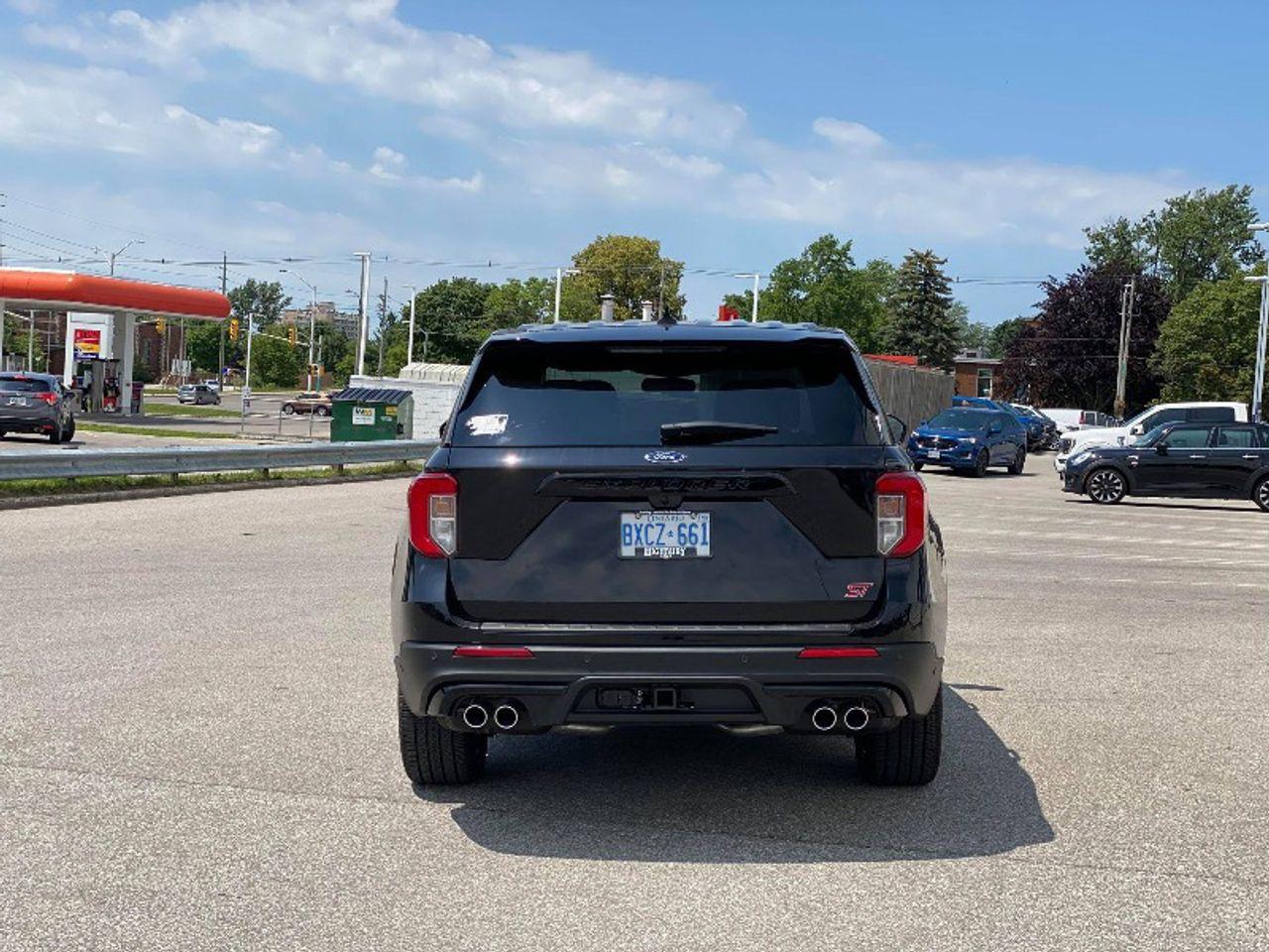 2021 Ford Explorer ST-4
