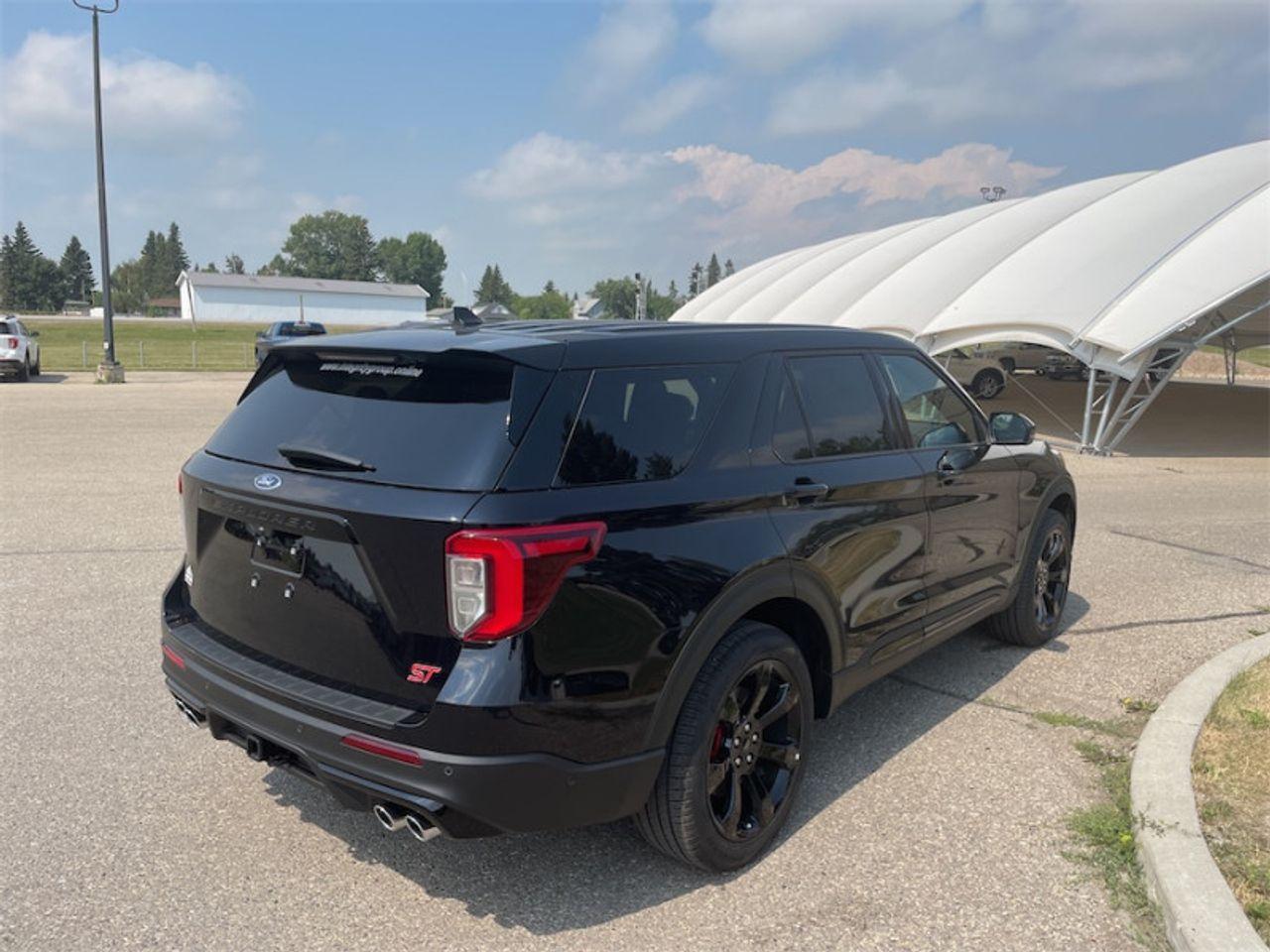2021 Ford Explorer ST-3